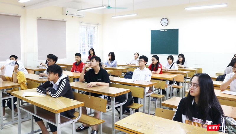 TP. Hồ Chí Minh: Sở GD&ĐT phải giải trình về việc Nhà xuất bản chi thù lao hàng tháng 