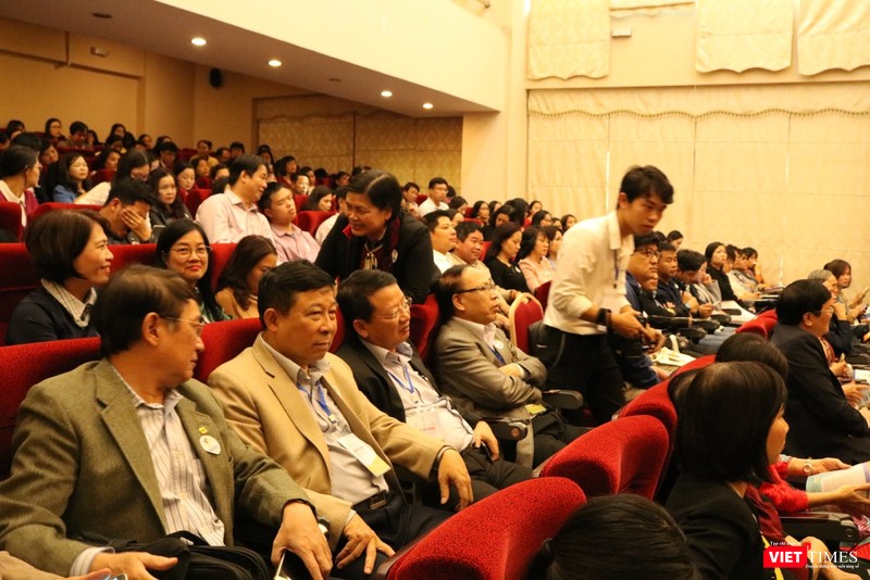 Khách mời tham dự buổi tọa đảm