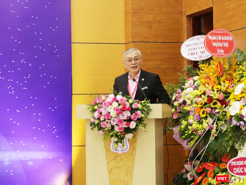 PGS. TS. Nguyễn Đức Hinh – nguyên Hiệu trưởng Trường Đại học Y Hà Nội, Giám đốc Trung tâm Hỗ trợ sinh sản và Công nghệ mô ghép, Bệnh viện Đại học Y Hà Nội