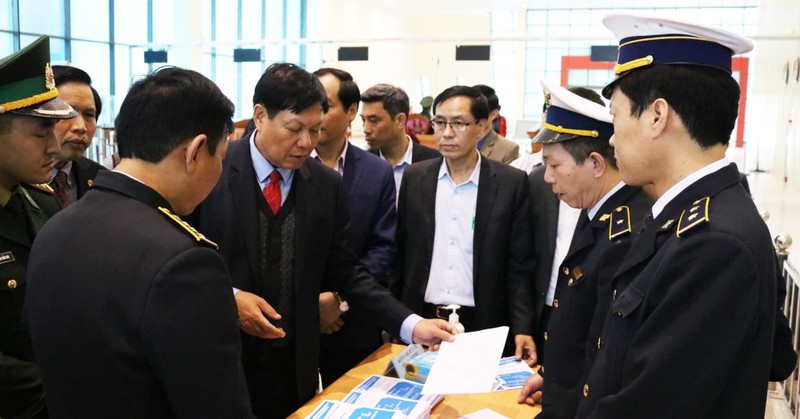 Bộ Y tế yêu cầu tăng cường kiểm soát để ngăn chặn bệnh do virus corona trên toàn quốc