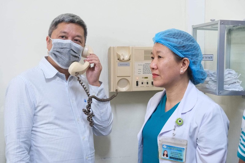 2 bệnh nhân người nước ngoài nhiễm virus Corona đang có tiến triển tốt