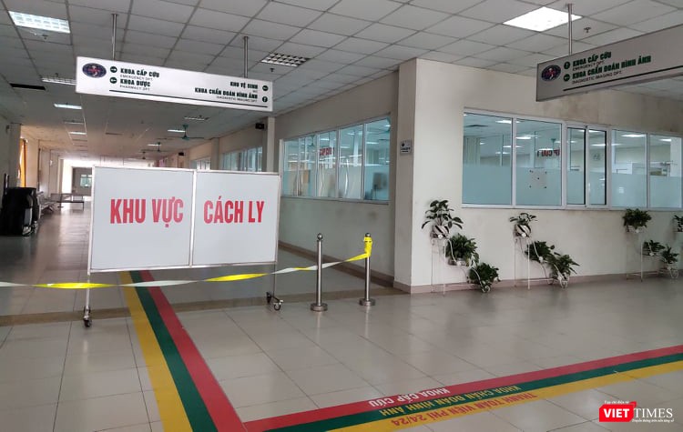Khu vực cách ly tại bệnh nhân mắc COVID-19 tại Bệnh viện Bệnh Nhiệt đới Trung ương (Ảnh: Minh Thúy) Khu vực cách ly tại bệnh nhân mắc COVID-19 tại Bệnh viện Bệnh Nhiệt đới Trung ương (Ảnh: Minh Thúy)