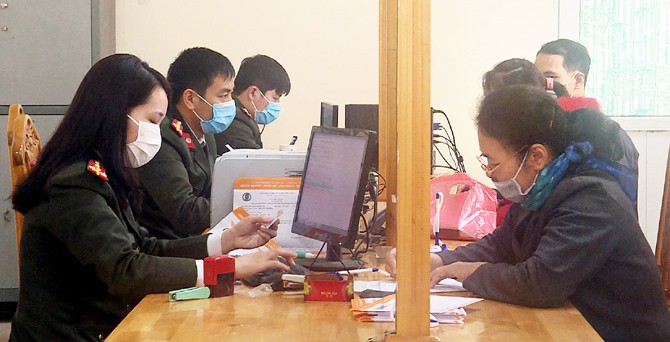 Tăng cường quản lý hơn 2.000 người nước ngoài để phòng dịch COVID-19