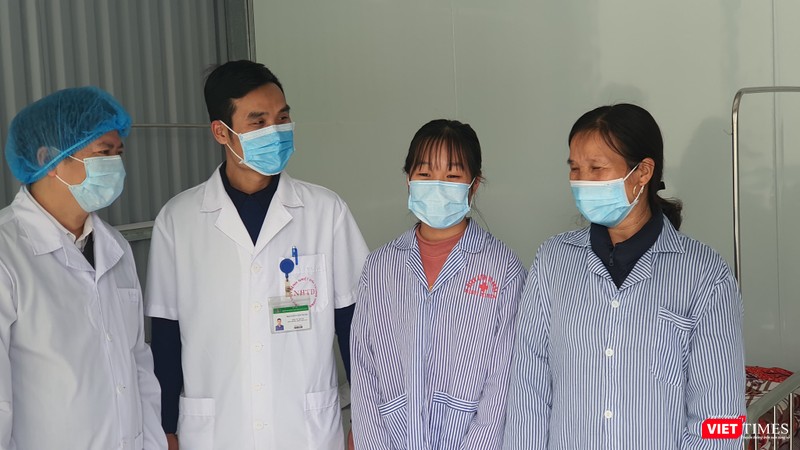 Mẹ và em gái nữ công nhân mắc COVID-19 trở về từ Vũ Hán đã khỏi bệnh 