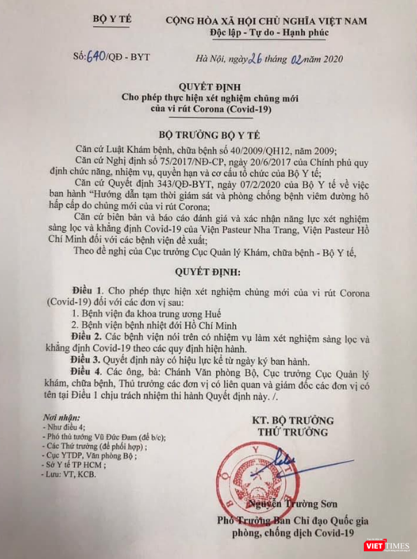 Quyết định Của Bộ Y tế cho phép 2 bệnh viện được thực hiện xét nghiệm chủng mới của virus Corona (SARS-CoV-2). Ảnh: Thanh Hằng Quyết định Của Bộ Y tế cho phép 2 bệnh viện được thực hiện xét nghiệm chủng mới của virus Corona (SARS-CoV-2). Ảnh: Thanh Hằng