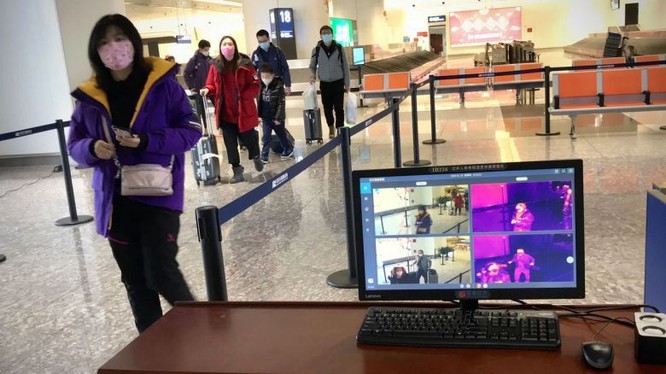 21 chuyến bay có hành khách mắc COVID-19