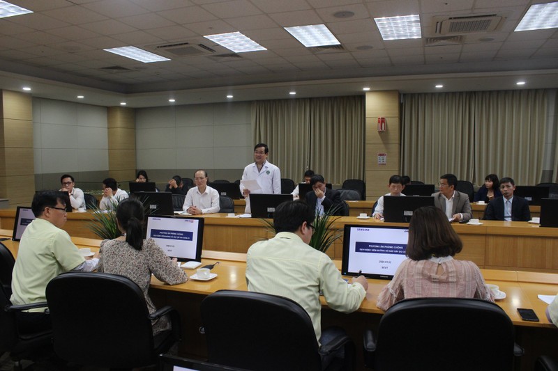 PGS. TS. Lương Ngọc Khuê làm việc tại Công ty TNHH Sam Sung Electronics Việt Nam Thái Nguyên. Ảnh: Lê Hảo