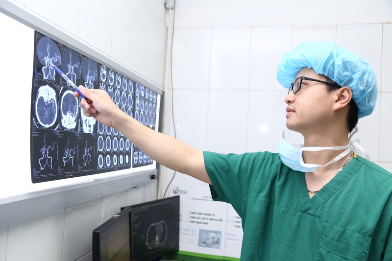 Bệnh nhân đột quỵ não được cứu sống nhờ can thiệp sớm 