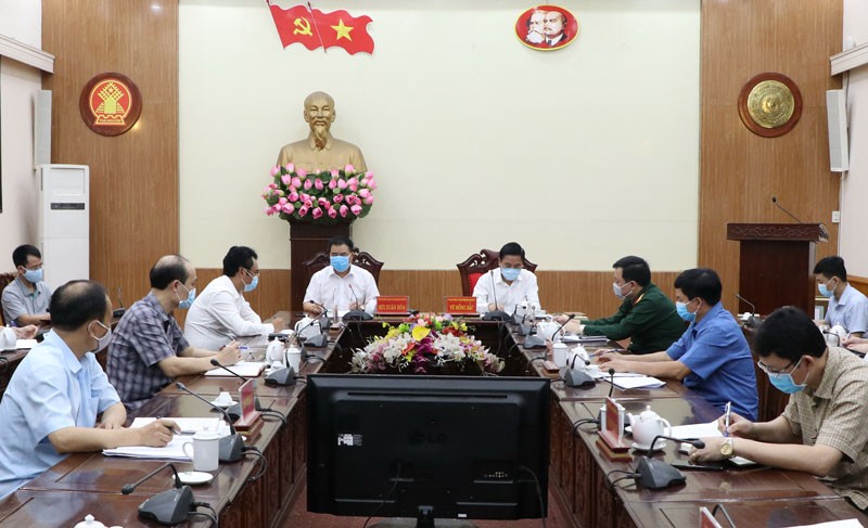 Tỉnh Thái Nguyên đã họp khẩn để bàn các biện pháp phòng, chống dịch COVID-19. Ảnh: Tùng Lâm