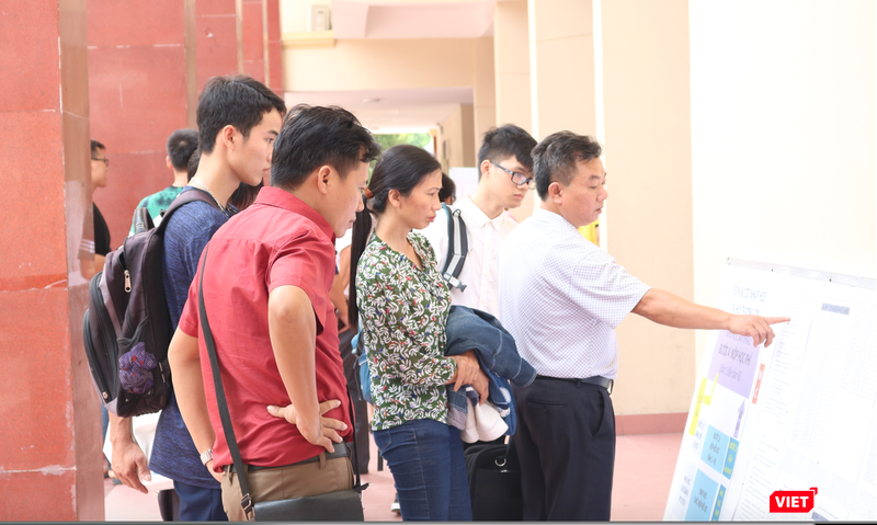 Phẫn nộ em học sinh lớp 1 bị cô giáo phê bình, đứng ở cổng trường giữa trời nắng vì đi học sớm ảnh 5 Người có bằng tốt nghiệp có thể tiếp tục dự thi THPT năm 2020