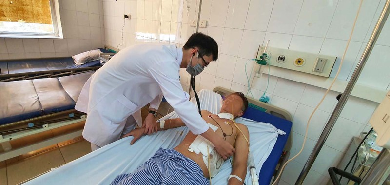 Từ 15/5 đến 14/6, CSGT TP.HCM sẽ yêu cầu dừng xe kiểm tra mà không cần lý do ảnh 4 Lần đầu tiên Bệnh viện 198 nội soi cắt thực quản cho người đàn ông 62 tuổi bị ung thư