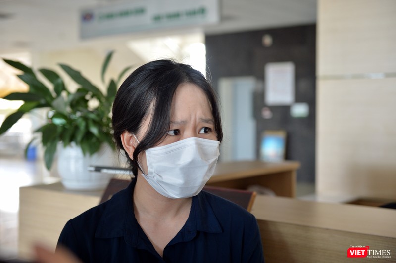 Ngay từ khi tham gia điều trị bệnh nhân mắc COVID-19, nữ bác sĩ đã xác định bản thân có nguy cơ nhiễm bệnh. Ảnh: Hoàng Anh