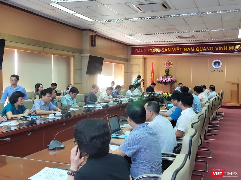 Toàn cảnh cuộc họp bàn về dự thảo Đề án khám, chữa bệnh từ xa giai đoạn 2020-2025 do Bộ Y tế tổ chức . Ảnh: Minh Thúy