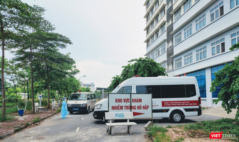 Khu vực khám nhiễm trùng hô hấp ở bệnh viện (Ảnh - Minh Thuý) 