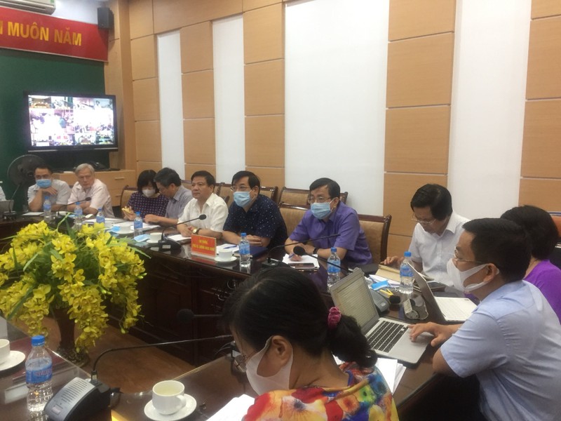 Tiểu ban Điều trị - Ban Chỉ đạo Quốc gia phòng, chống dịch COVID-19 đánh giá tình hình bệnh nhân mắc COVID-19 nặng (Ảnh: Lê Hảo)