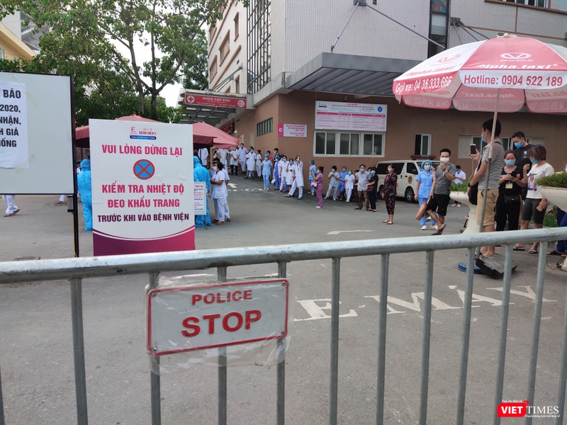 Bác sĩ, bệnh nhân thấp thỏm chờ dỡ phong tỏa Bệnh viện E