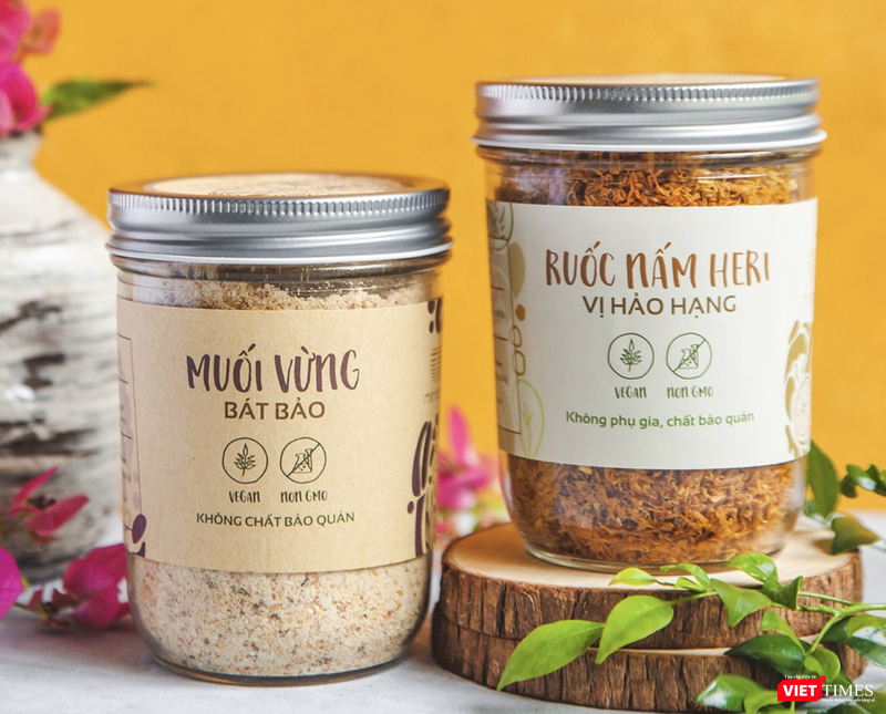 Sản phẩm muối vừng bát bảo và ruốc nấm Heri (Ảnh: FB Vegan Restaurant) Sản phẩm muối vừng bát bảo và ruốc nấm Heri (Ảnh: FB Vegan Restaurant)