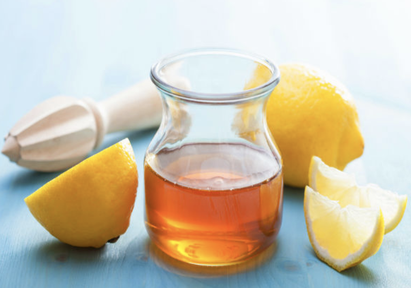 Mật ong và chanh (Ảnh: BoldSky) Mật ong và chanh (Ảnh: BoldSky)