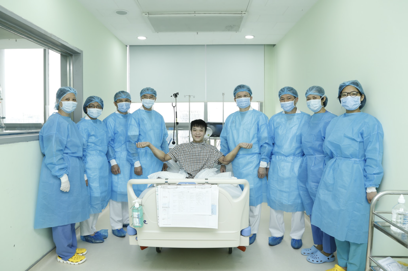 Sau mổ, sức khoẻ của bệnh nhân hoàn toàn ổn định, v ết thương liền sẹo, chi ghép sống tốt (Ảnh: BVCC)