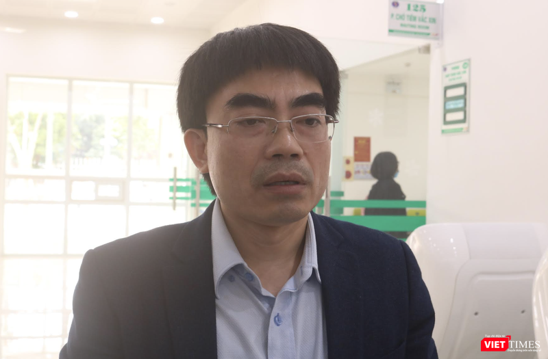 TS. BS. Vũ Minh Điền - Phó Giám đốc Trung tâm phòng chống dịch, Bệnh viện Bệnh Nhiệt đới Trung ương (Ảnh: Minh Thuý)