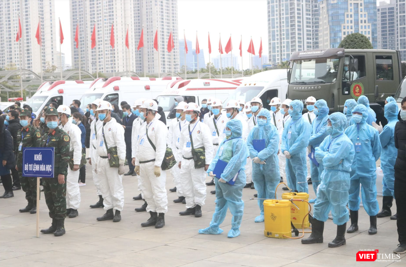 Hơn 300 người đã tham gia Lễ ra quân diễn tập công tác y tế phục vụ Đại hội XIII của Đảng trong chiều nay (Ảnh: Minh Thuý)