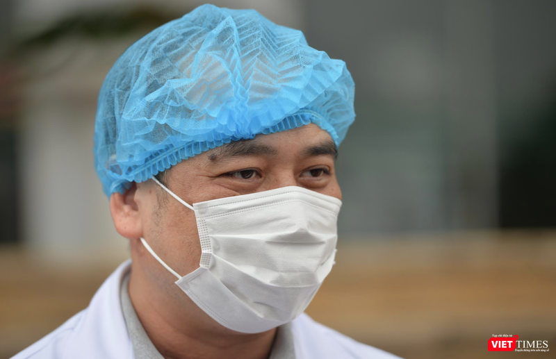 BS. CKII. Nguyễn Trung Cấp – Phó Giám đốc Bệnh viện Bệnh Nhiệt đới Trung ương (Ảnh - Hoàng Anh) 