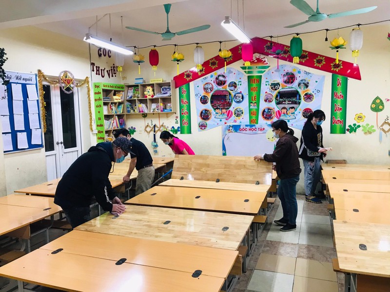 Phòng học được lau chùi sạch sẽ