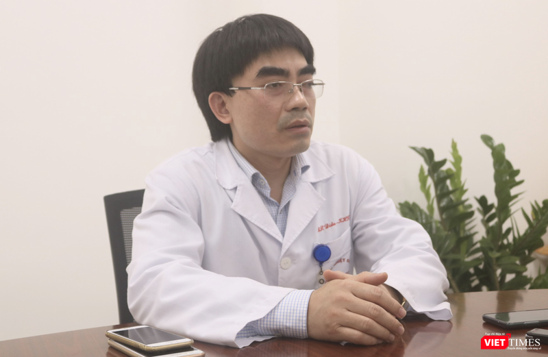 BS. Điền khuyến cáo: Ngoài việc tiêm vaccine, mỗi người dân cần chú ý ăn uống đủ chất dinh dưỡng để phòng bệnh (Ảnh - Minh Thuý)