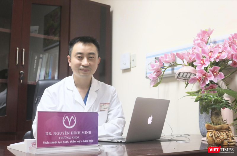 ThS.BS. Nguyễn Đình Minh – Trưởng Khoa Phẫu thuật tạo hình thẩm mỹ và Hàm mặt, Bệnh viện E (Ảnh - Minh Thuý)