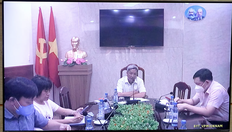 Bộ Y tế hợp trực tuyến với Bộ phận thường trực phòng, chống dịch của Bộ Y tế tại TP. HCM (Ảnh - Trần Minh)