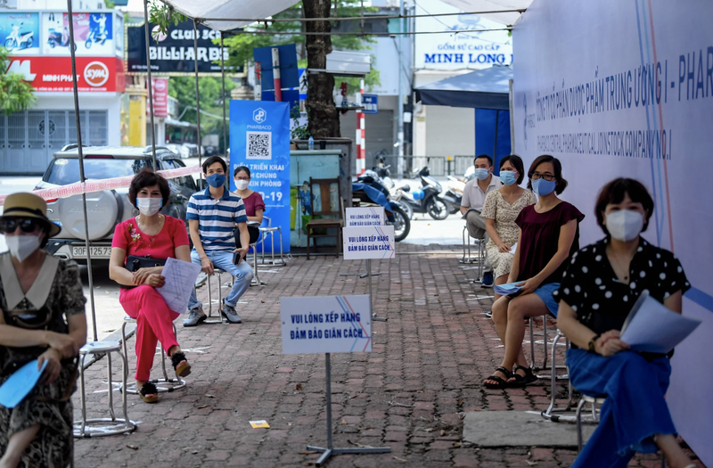 Điểm tiêm vaccine phòng COVID-19 của Công ty cổ phần Dược phẩm Trung Ương I - Pharbaco đảm bảo giãn cách phòng dịch COVID-19 (Ảnh - Pharbaco)