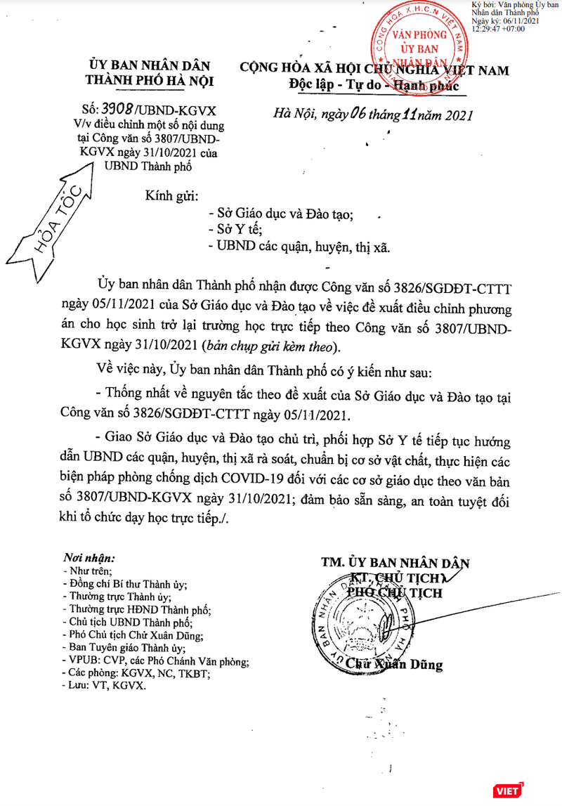 Công văn hoả tốc của UBND TP. Hà Nội gửi Sở GD&amp;ĐT, Sở Y tế, UBND các quận, huyện, thị xã đồng ý đề xuất của Sở GD&amp;ĐT Hà Nội về việc điều chỉnh phương án cho học sinh trở lại trường học (Ảnh - Minh Thuý)