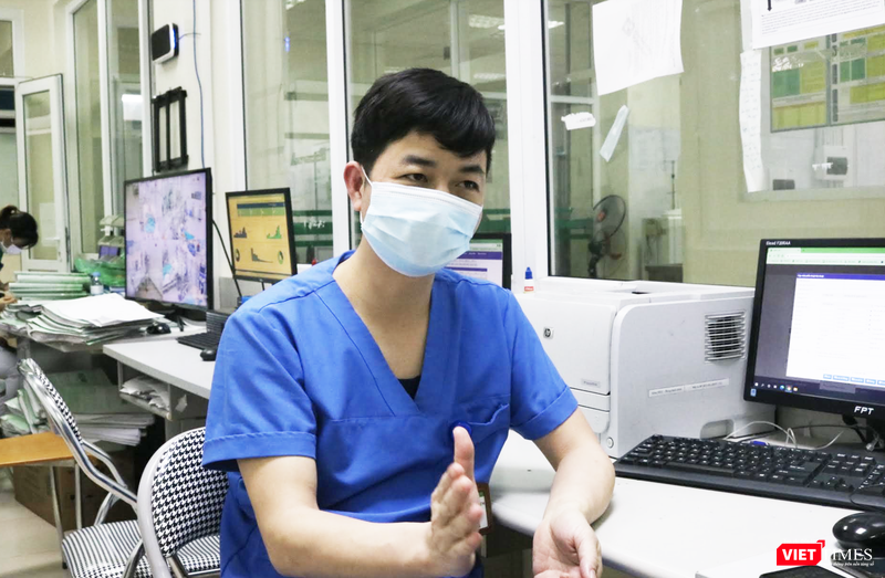 BS. Đồng Phú Khiêm – Phó Trưởng Khoa Hồi sức tích cực (Bệnh viện Bệnh Nhiệt đới Trung ương) (Ảnh - Minh Thuý)