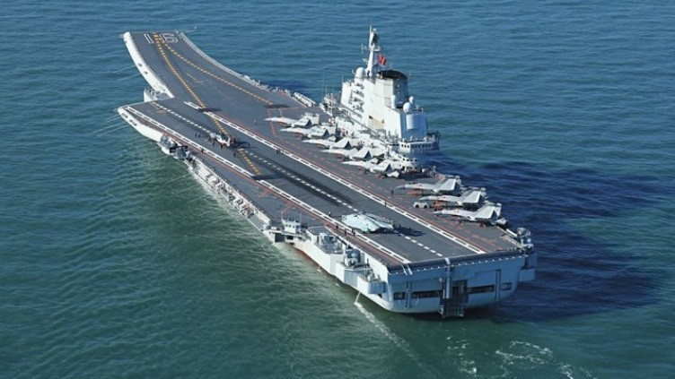Tàu sân bay Liêu Ninh của Trung Quốc.