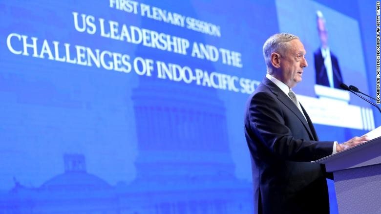 Ông James Mattis phát biểu tại Đối thoại Shangri-La ngày 2.6.2018.