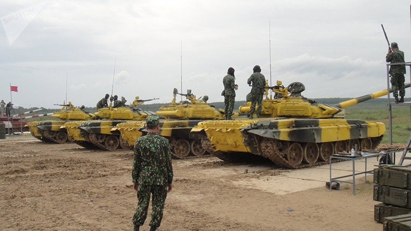 Đội Việt Nam chuẩn bị tập bắn điều hướng. Đội Việt Nam chuẩn bị tập bắn điều hướng.