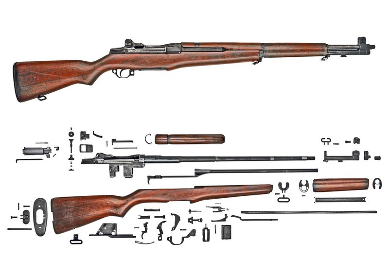 Súng trường bán tự động M-1 Garand.