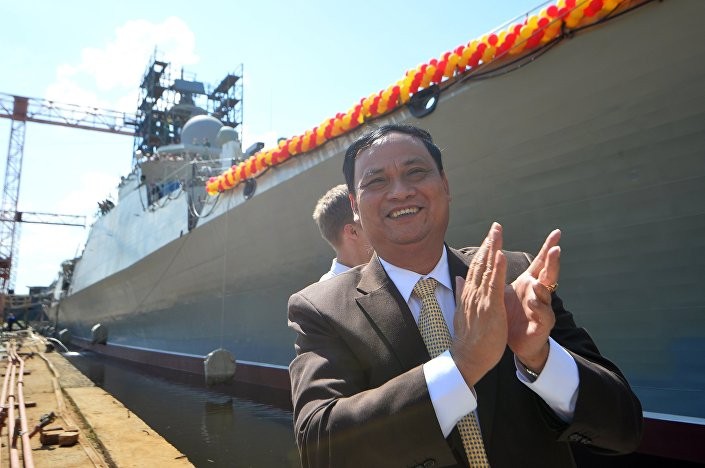 Phó Chính ủy Quân chủng Hải quân Việt Nam, Chính ủy Đinh Gia Thật  (ảnh Sputnik).