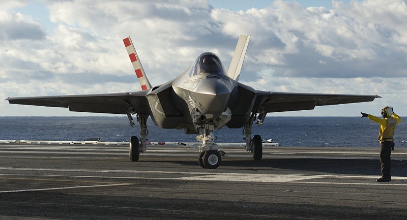 Chiến cơ F-35.