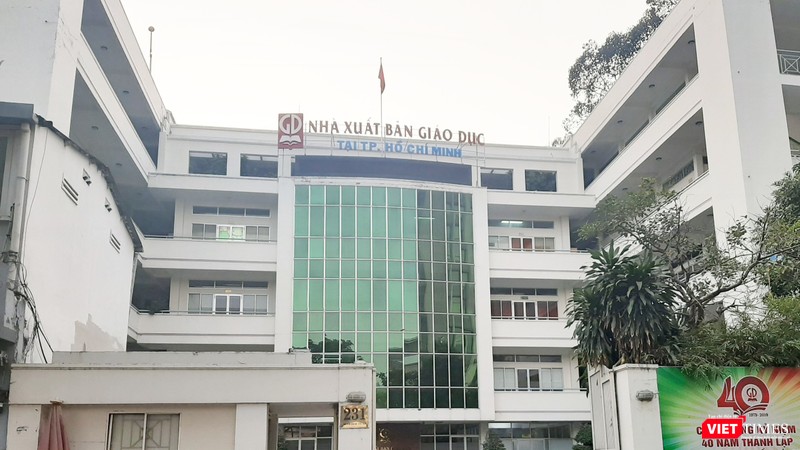 Thù lao tính vào kinh phí làm sách giáo khoa: Nhà xuất bản Giáo dục và Sở Giáo dục và Đào tạo TP.HCM nói gì?