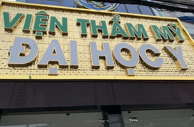 Viện thẩm mỹ Đại học Y tổ chức tiêm filler và botox (hai loại chất làm đầy) cho khách hàng mà chưa có giấy phép hoạt động. Ảnh: X.M Viện thẩm mỹ Đại học Y tổ chức tiêm filler và botox (hai loại chất làm đầy) cho khách hàng mà chưa có giấy phép hoạt động. Ảnh: X.M