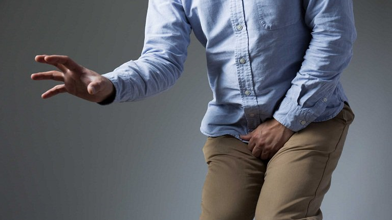 Người đàn ông nhậu say bị vỡ bàng quang vì nhịn tiểu quá lâu