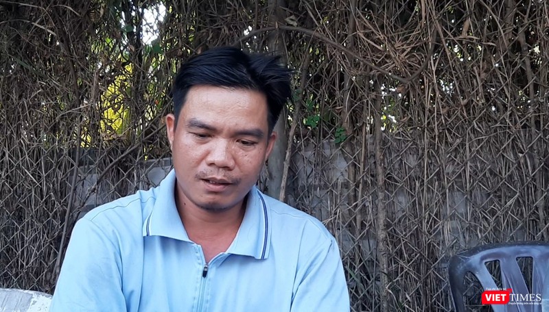 Anh Phượng nghẹn ngào khi nhắc đến vợ và xin giữ nỗi đau trong lòng. Ảnh: Nguyễn Trăm