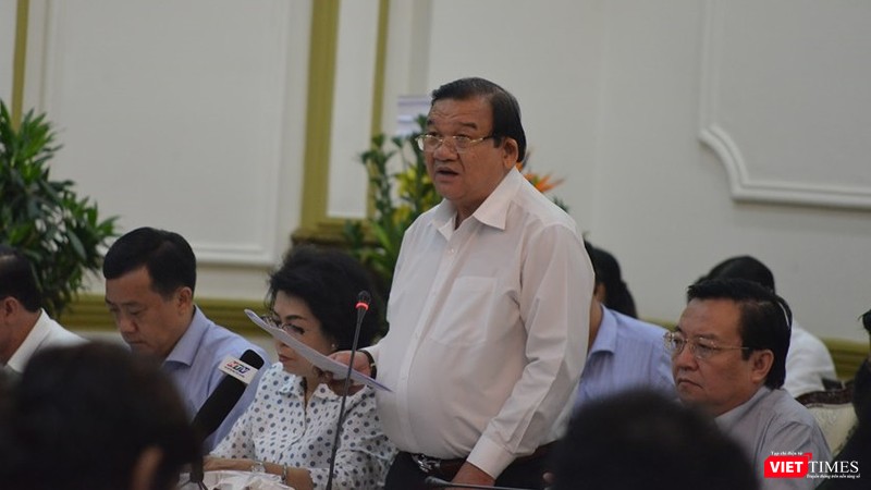 TP.HCM: Kiến nghị tạm thời dừng cấp giấy phép cho người lao động nước ngoài đến từ vùng dịch