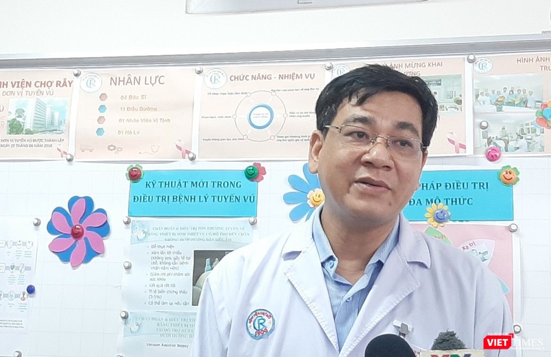 Bác sĩ Huỳnh Quang Khánh - Trưởng Đơn vị tuyến vú (BV Chợ Rẫy). Ảnh: Nguyễn Trăm Bác sĩ Huỳnh Quang Khánh - Trưởng Đơn vị tuyến vú (BV Chợ Rẫy). Ảnh: Nguyễn Trăm