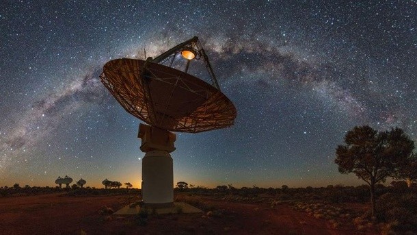 Tìm thấy vật thể bí ẩn ở cách xa mặt phẳng thiên hà của Dải Ngân hà