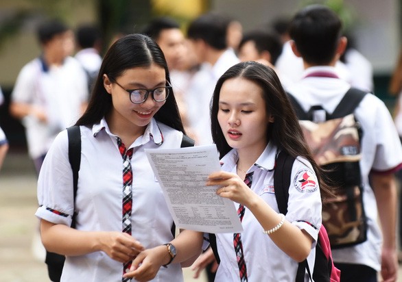 Tra cứu online đáp án đề thi tốt nghiệp THPT năm 2020 môn Vật Lý (tất cả mã đề) ảnh 13 Tra cứu online đáp án đề thi THPT môn Vật Lý 2020 mã đề 213