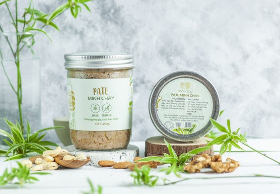 Ăn pate Minh Chay, 2 bệnh nhân ở Bệnh viện Bạch Mai đều bị liệt, tiên lượng nặng ảnh 2 Hơn 20.000 hộp pate Minh Chay đã được bán ra thị trường toàn quốc