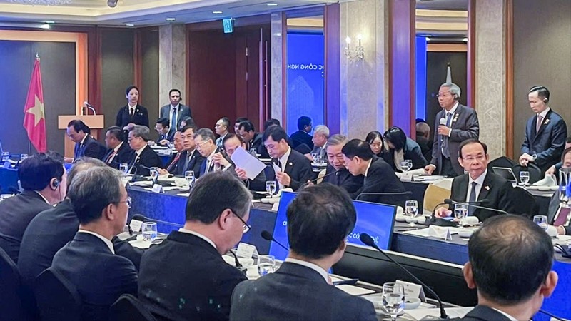 Ông Nguyễn Trung Chính, Chủ tịch HĐQT/Chủ tịch điều hành Tập đoàn công nghệ CMC phát biểu tại tọa đàm.