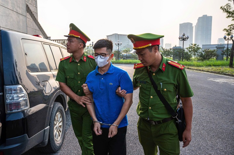 8-9 Bi cao Hưng.jpg